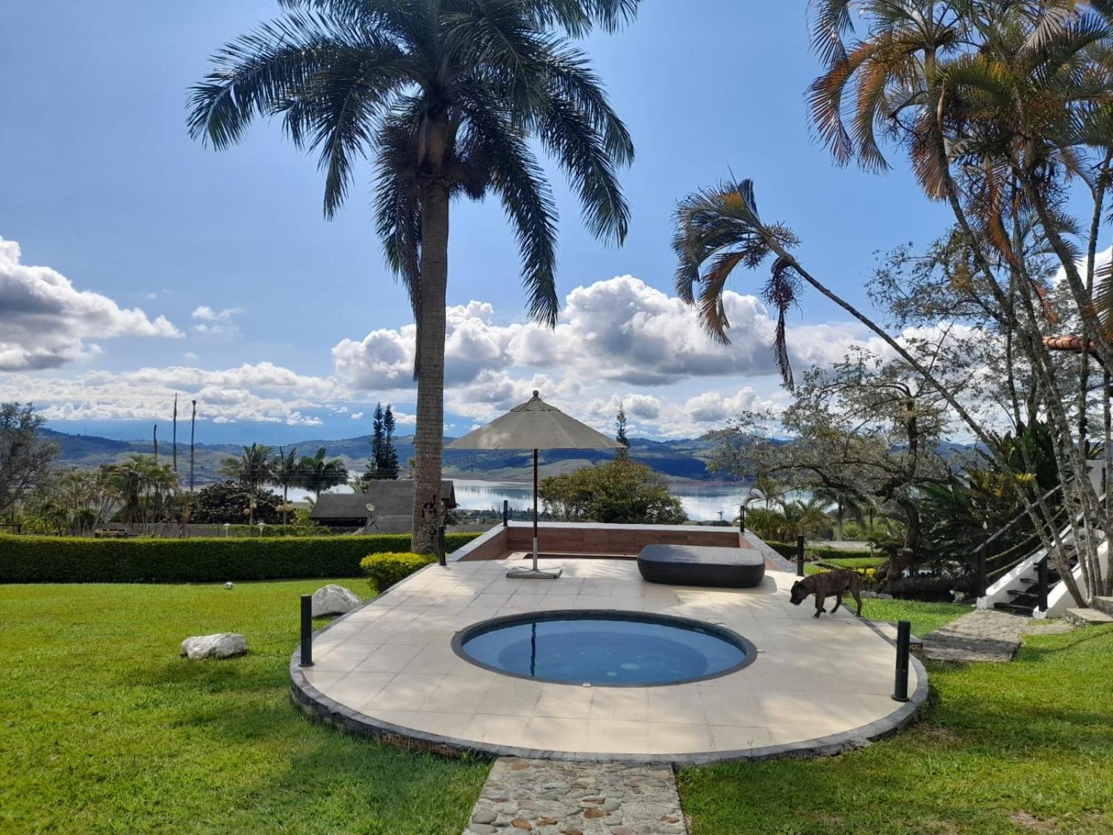 Hotel Maca Lago Calima Exterior photo